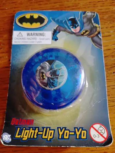 BATMAN Light UP YOYO Yo Yo unopened factory sealed DC Comics licensed Barrhaven no holds without e t...