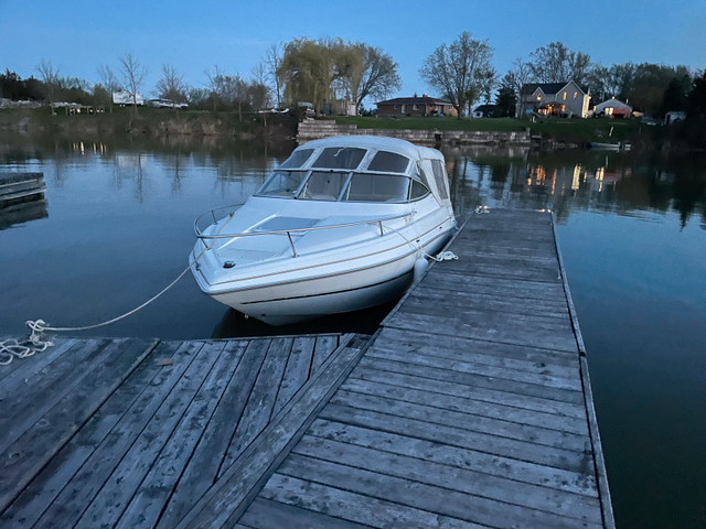 2003 21ft Glastron Cuddy in Powerboats & Motorboats in Hamilton - Image 2