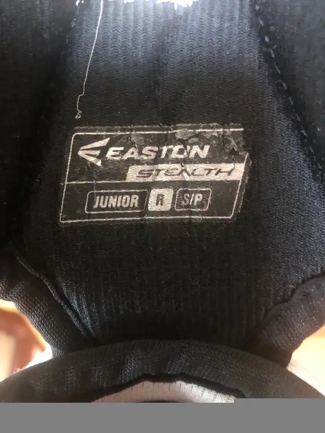 Easton Stealth Junior Hockey Elbow Pads size small in Hockey in Calgary - Image 3