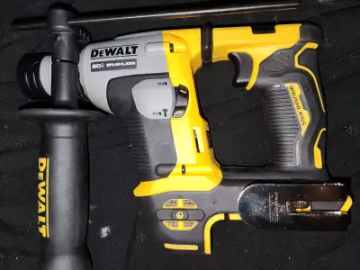 DEWALT 20V MAX ATOMIC Cordless5/8-inch SDS plus rotary Hammer, View more