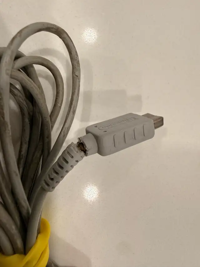 Nintendo Wii U Gamepad Power Adapter in Nintendo Wii U in Markham / York Region - Image 4