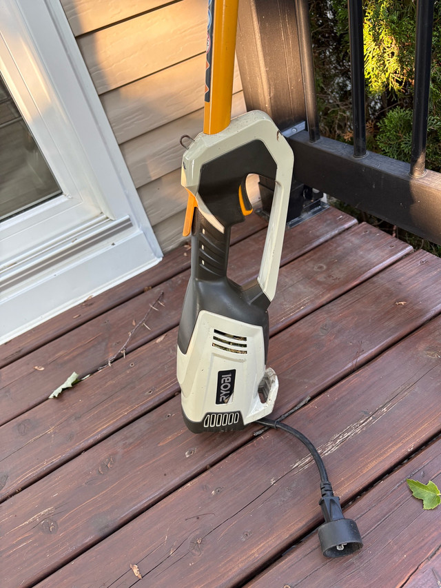 Ryobi Taille-Haie dans Tondeuses et souffleuses  à Laval/Rive Nord - Image 2