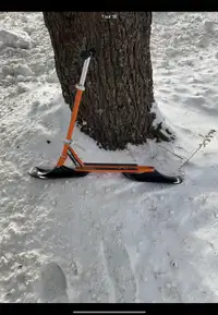 Stigma snow kick; snow scooter