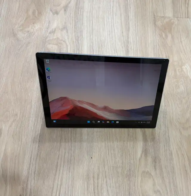 Surface Pro 7 Laptop i7 16GB 512GB in Laptops in City of Toronto - Image 3