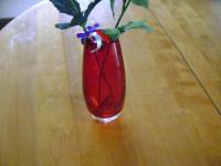 RED GLASS VASE  7" HIGH