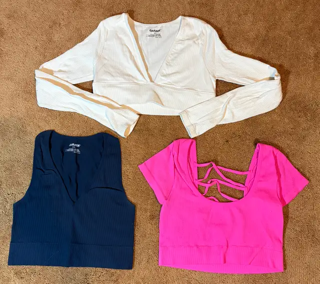 Women’s Going Out Tanks in Women's - Tops & Outerwear in Kitchener / Waterloo - Image 3