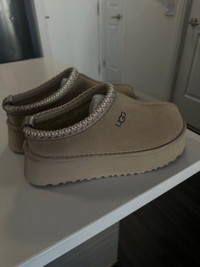 Uggs Tazz sand 