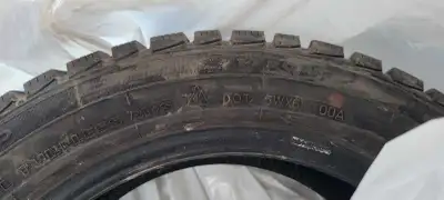 Pneu d'hiver champiro pour fiat 500cc et autre modèle de voiture utilisée pour moins de 1000 kilomèt...