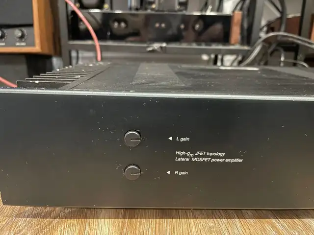 Hafler 9290 150WPC stereo hi-fi power amplifier in Stereo Systems & Home Theatre in Kingston - Image 3