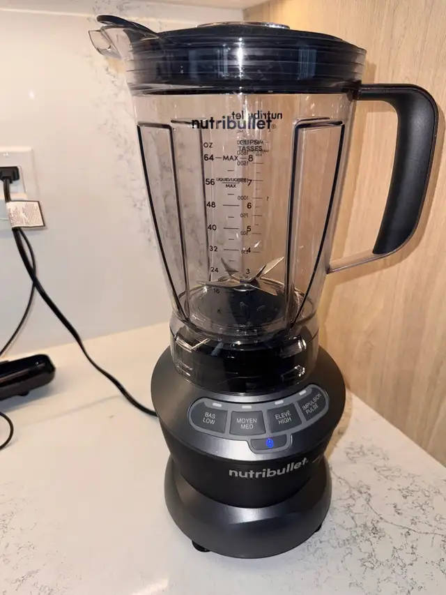 FOR SALE: UNUSED NutriBullet ZNBF30400ZC Blender – 1200W in Processors, Blenders & Juicers in Cambridge - Image 2
