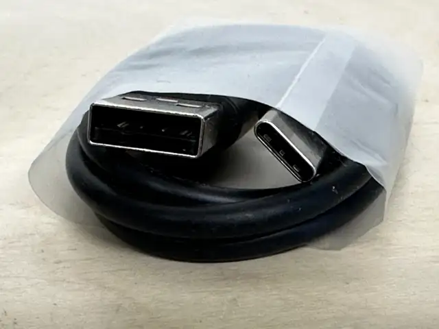 BOSE Soundlink MIni II Wall Charger 5V 1.6A 1600mA in General Electronics in City of Toronto - Image 3