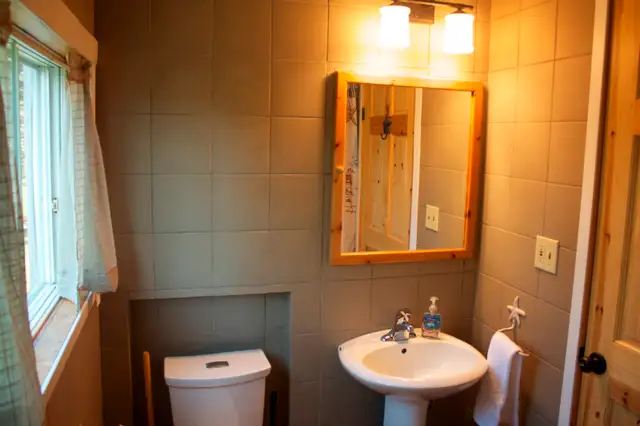 Pet-friendly, Waterfront Cottage for rent. in Nova Scotia in Canada - Image 11