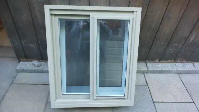 Fenêtre givrée pour salle de bain Thermo in Windows, Doors & Trim in City of Montréal - Image 2