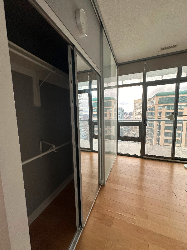 $3500 / month 2 bedroom + 1 bathroom condo Yorkville For Rent in Long Term Rentals in City of Toronto - Image 3