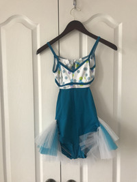 Dance outfit/costume (size XS)