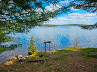 Great Location, Just 7KM from Bon Echo Provincial Park. If you are looking for a place to park you R...