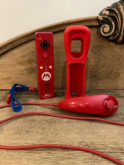 Nintendo Wii Remote Motion Plus Red Mario Limited Edition