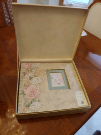Designer scrapbook kit with box