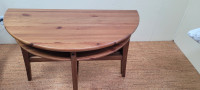 Drop leaf table