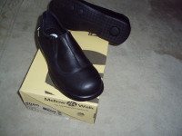 SAFETY SHOES**new in box