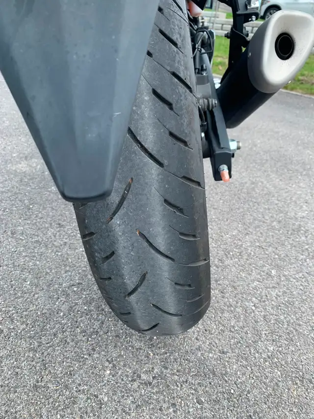 Yamaha MT03 2023 presque neuve $4,900. in Street, Cruisers & Choppers in Rimouski / Bas-St-Laurent - Image 7