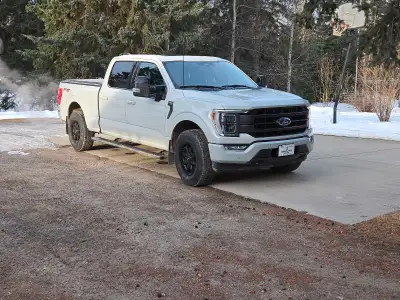 Have a 23 F150 Lariat 502A pkg. 4x4 3.5l Eco has Sport pkg, twin moonroof, blue cruise, power boards...