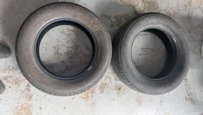 2 pneus 225 65 17 175$