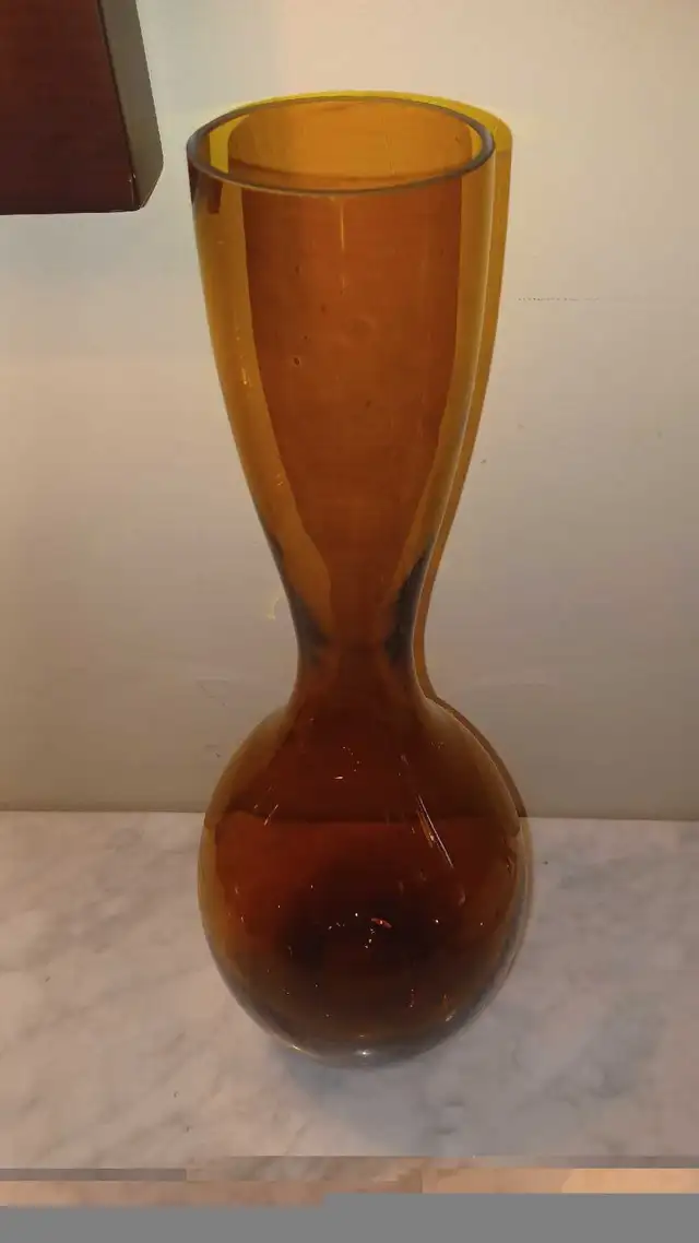 17"T Torre & Tagus Seo Glass Vase, Tall, Dark Amber Stunning in Home Décor & Accents in Calgary - Image 3