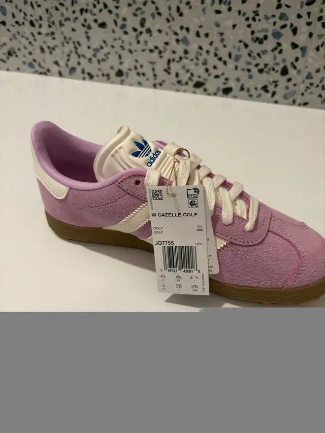 Women’s golf shoes in Golf in Ottawa - Image 4