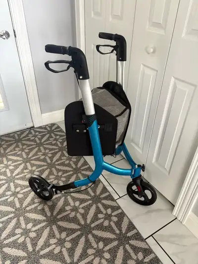 VEVOR 3 Wheels Rollator Walker for Seniors, View more