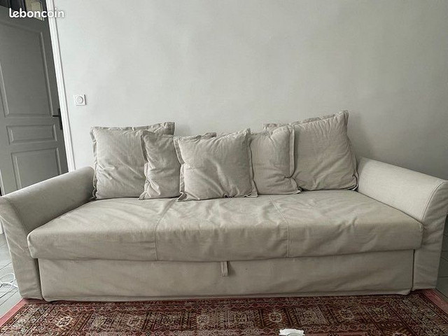 LOOKING FOR ikea holmsund 3 seater sofa bed dans Sofas et futons  à Ville de Montréal - Image 3