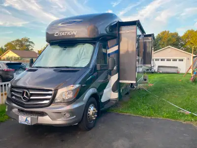 Asking $124,500. Excellent Condition. This SS Model as the top-end Clearwater full body paint trim C...