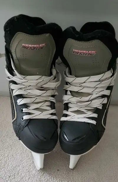 Hespeler Rogue Hockey Skates (Size 6), View more