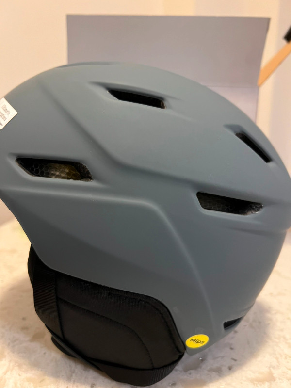 SMITH Mission Mips Helmet - Brand New, Large (sell at low $) in Snowboard in Oakville / Halton Region