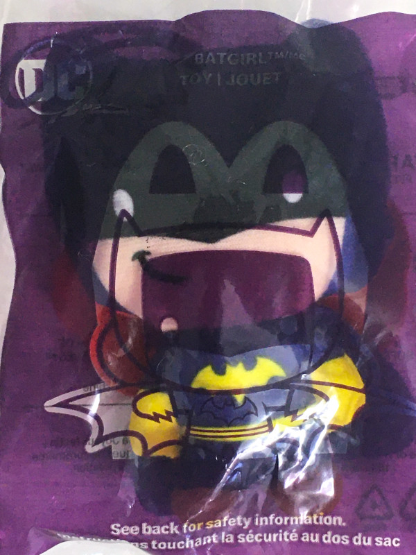 2021 McDonald's DC Plush Heroes - Batgirl - for Sale in Garage Sales in Hamilton - Image 4
