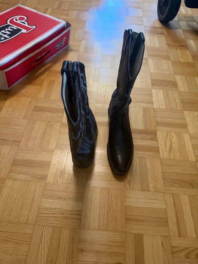 Justin cowboy boots  in Women's - Shoes in Markham / York Region - Image 3