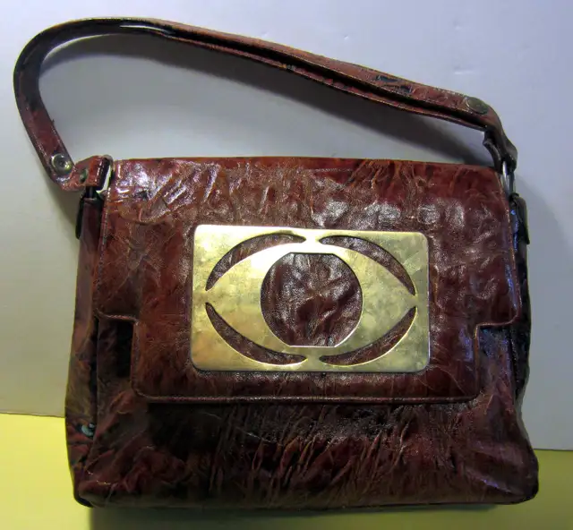 Vintage Woman’s  Brown Purse (DFU-054) in Women's - Bags & Wallets in City of Toronto - Image 2