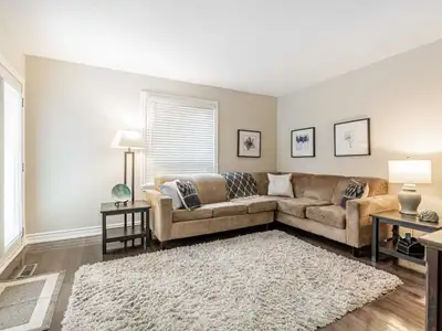 South-West Ajax 3-bed Entire House for Rent