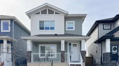 July 1st - 3 Bedroom 2.5 Bath Main Floor Suite