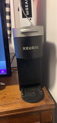 Keurig coffe one cup machine 