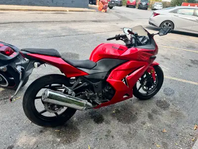 Ninja 250 Bike runs good. The bike has new tires and new battery. Turn signals are not working and h...