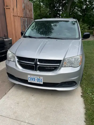 2013 caravan 3.6 300k Runs and drives 2023 Michelin new all season tires $2500