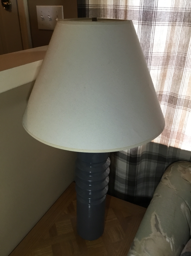 Table Lamp in Indoor Lighting & Fans in Edmonton - Image 4