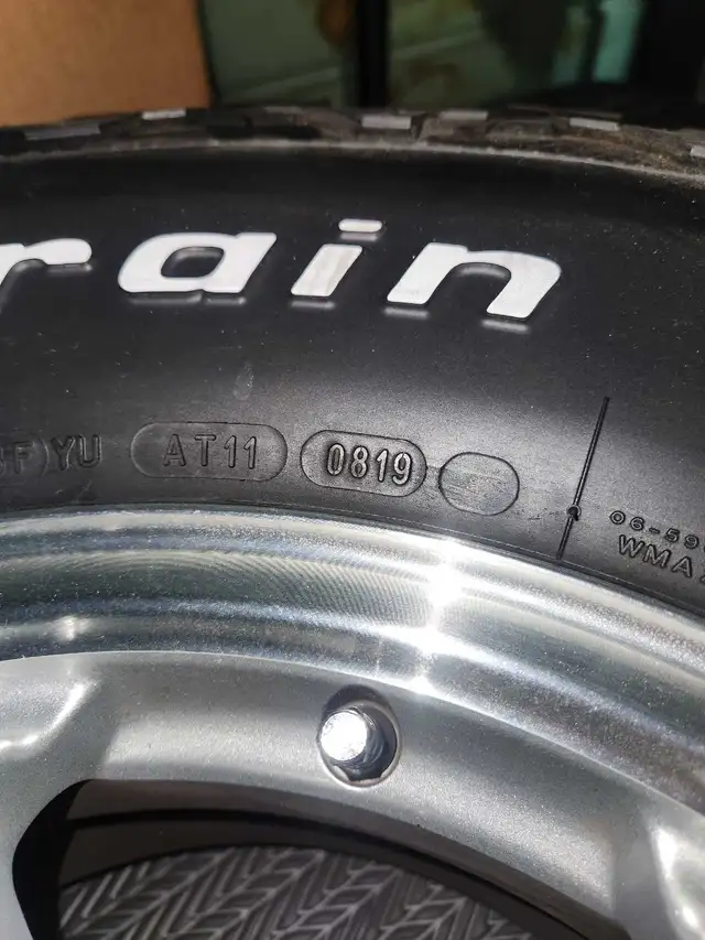 NEW OEM RIMS AND CENTER CAPS FROM 99 SILVERADO  in Tires & Rims in Cambridge - Image 7