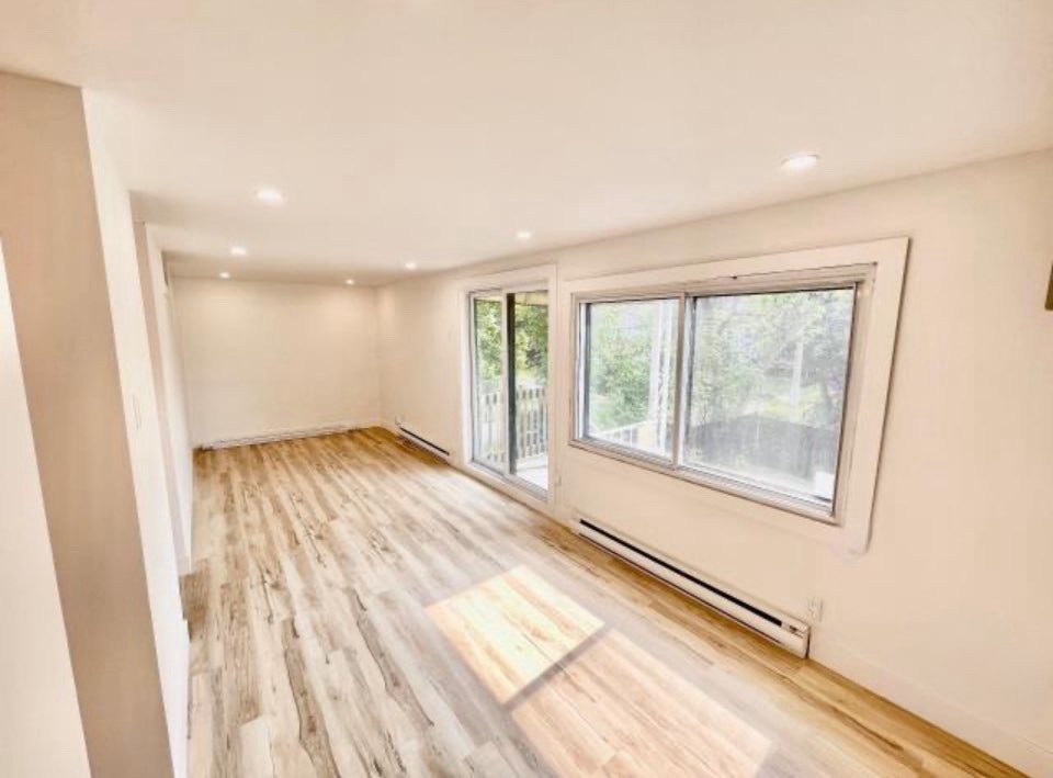 Spacieux appartement rénové de 3 chambres près du Canal Lachine — photo 3