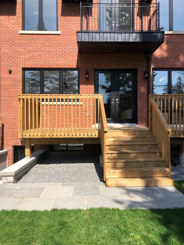 SUNNY RENOVATION  in Fence, Deck, Railing & Siding in Markham / York Region - Image 6