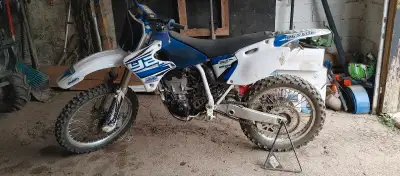 2001 yz426f for sale, had it tuned up at cycle improvements last year, fresh jets, oil, hot start ca...