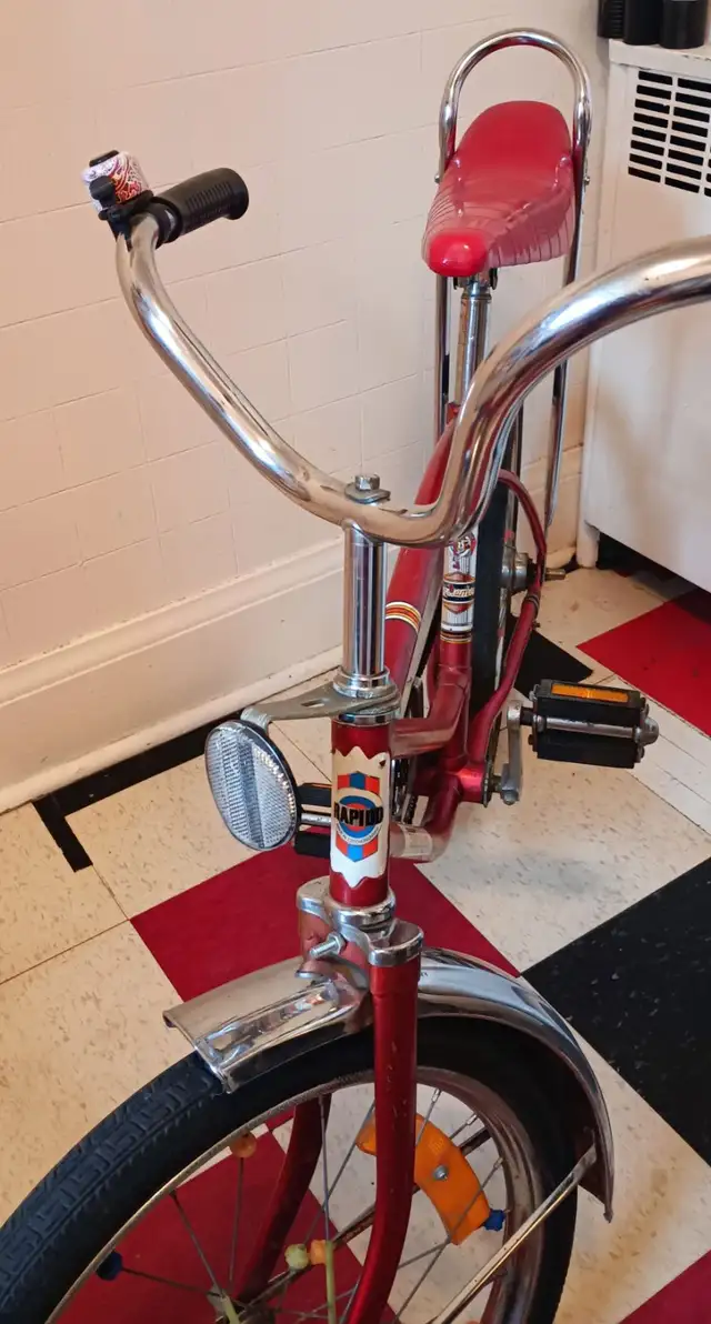 Cool! Vintage Rapido 'Super Deluxe' Kid's Bike w. Banana Seat in Kids in Kitchener / Waterloo - Image 3