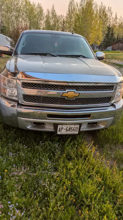 4.6L V8 with some rust and needs undercoating g that's about it