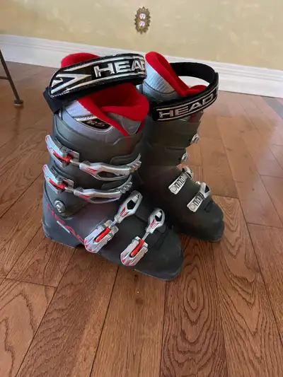 HEAD Junior Ski Boots size 23.0 Used ski boots in good condition Size 23 Pickup in Oakville